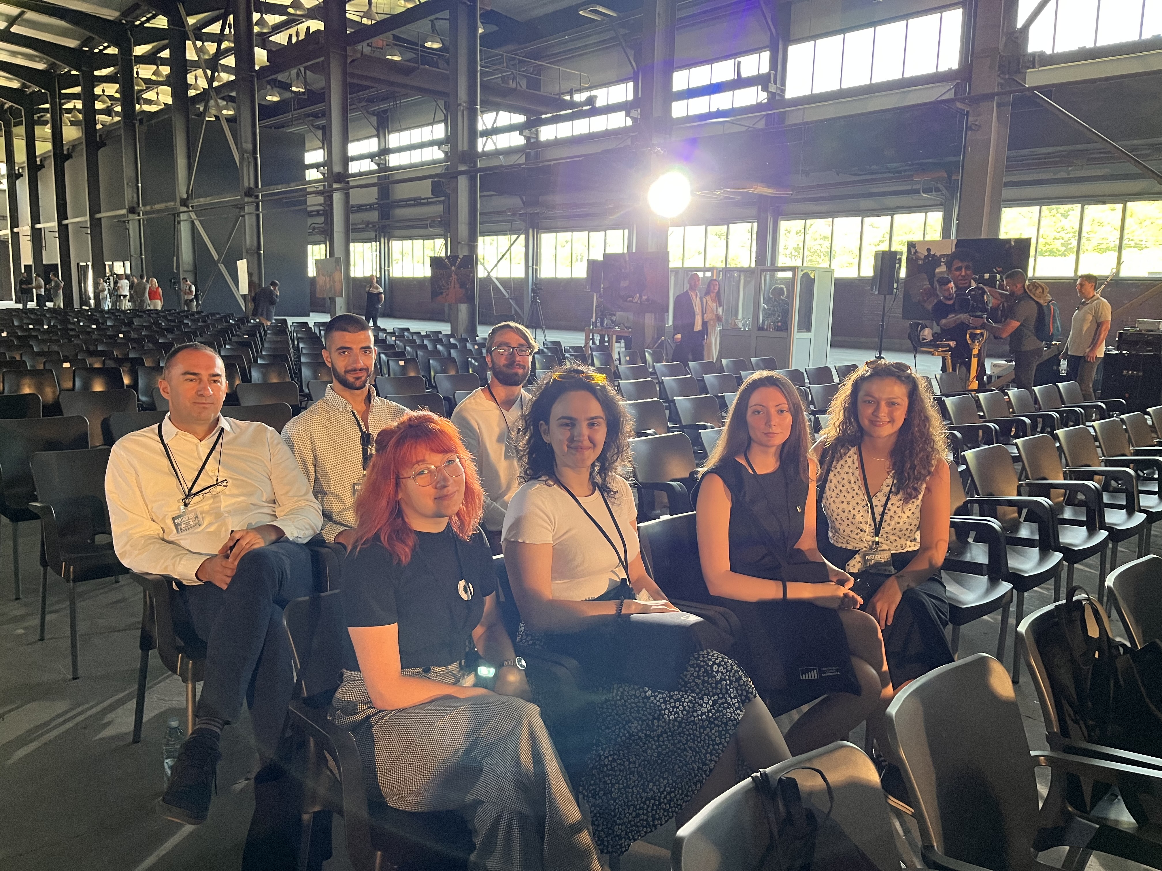 Petoro mladih iz Srbije na obeležavanju godišnjice genocida u Srebrenici